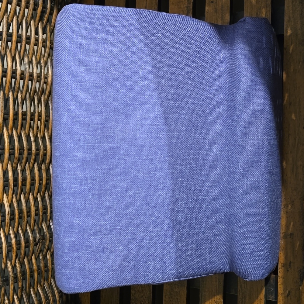 Soft Tablet Holder – Pillow Stand – Removable Cover